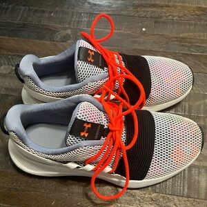 Under Armour Women's Charged Breathe Lace PR - Size 9 US